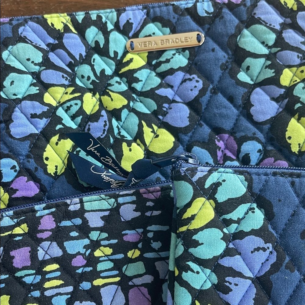 Vera Bradley Indigo Pop Quilted 3 Piece Cosmetic Pouch Set Retired Pattern - Picture 3 of 9